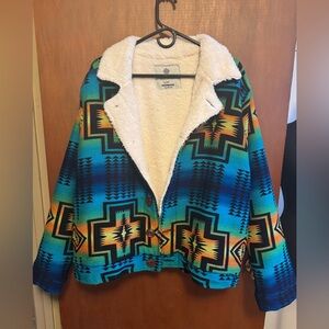 SzM Chaska blanket jacket. Sherpa lining. Vibrant star tribal pattern. NWOT